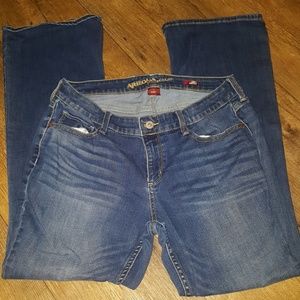 Arizona Curvy Bootcut Jeans